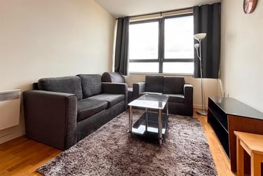 2 bed flat, Lvl 10 55 Degrees North, City Centre, Newcastle, NE16BJ - Image 1